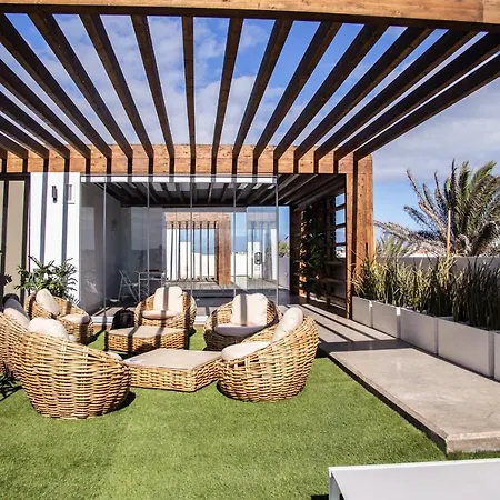 Tarabilla Holidayfv * Κοραλέχο